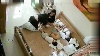 男子睡梦中被老婆强上孩子丈母娘都在旁边睡觉
