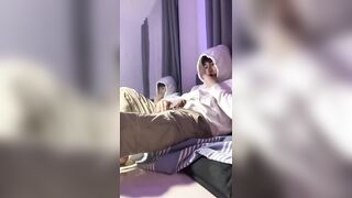 鲜肉大屌帅哥撸射取精