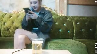 疑似午夜客串长得好像网红骚妹