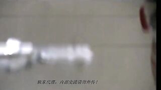 精品厕拍最新流出闯入系列厕拍25位妹子都有特写_