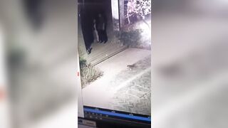 兰州老街00后护士全裸户外偷情00后骚母狗户外老街上被男人猛操喷水
