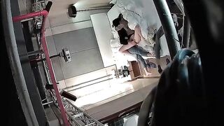 连锁酒店真实偷拍情侣开房两女同性恋情侣